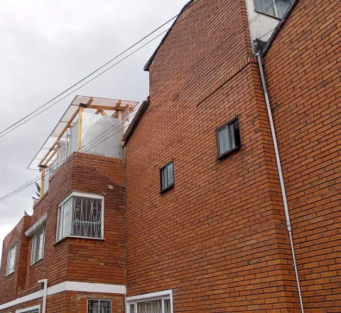 Vivienda Multifamiliar, La Floresta